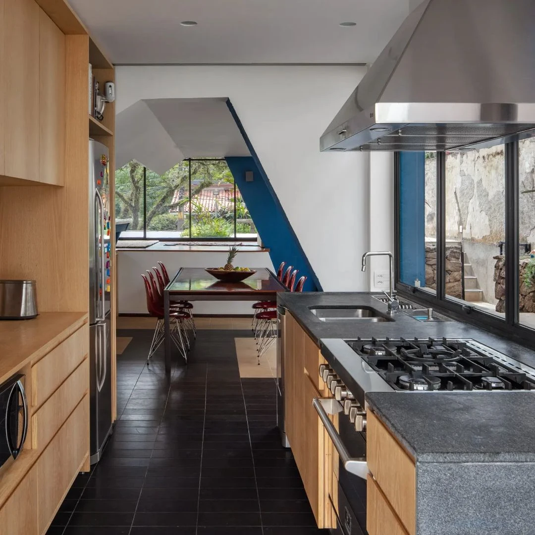 Coifa Coplan em aço inox premium instalada